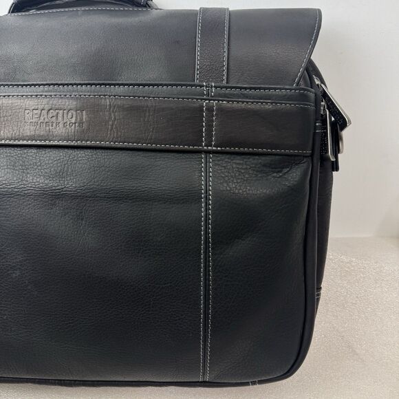 Kenneth Cole REACTION Business 16" Colombian Leather Laptop Messenger Bag - Picture 12 of 16